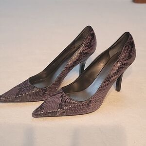 NWOB Nine West snakeskin pumps